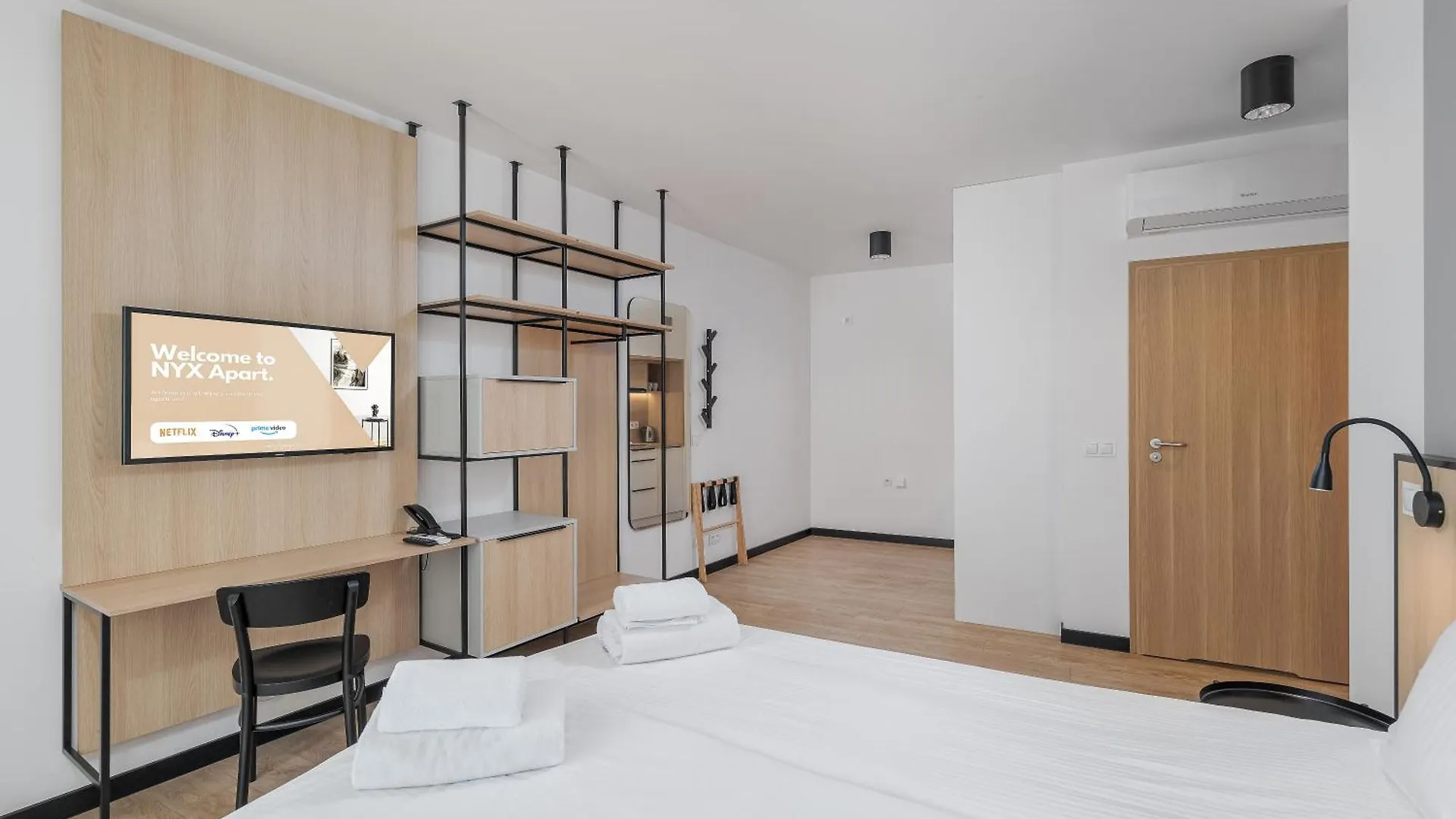 Residence Zamoyskiego 37 By Nyx Apart Warsaw Apartment
