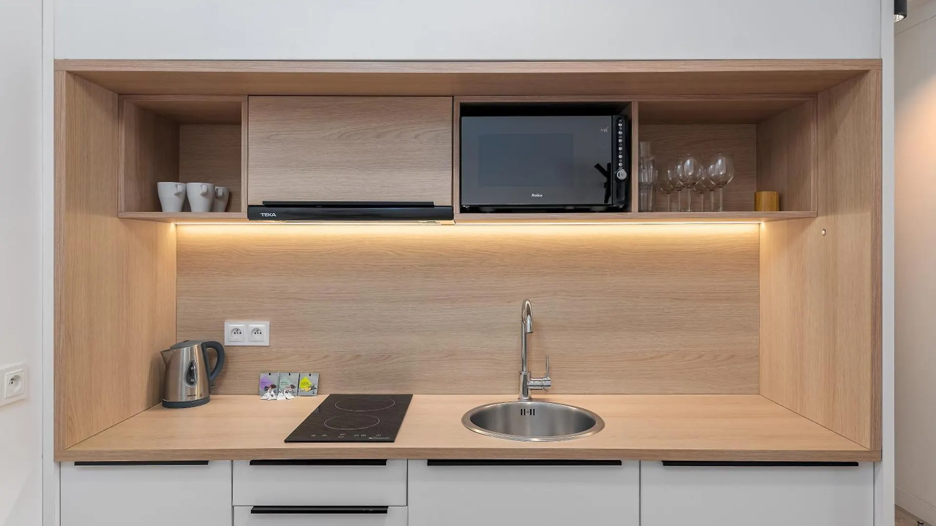 Residence Zamoyskiego 37 By Nyx Apart Warsaw 0*,  Poland